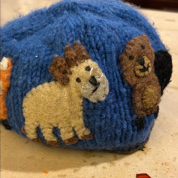 Ambler of Alberta Canada Wool Blue Knit Kids Hat with Woodland Creatures Design - Picture 3 of 6